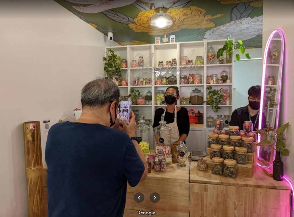 Chopaka Shop storefront menu