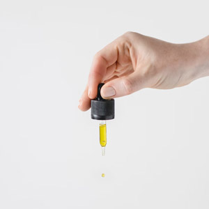 CBD Oil dropper in Thailand