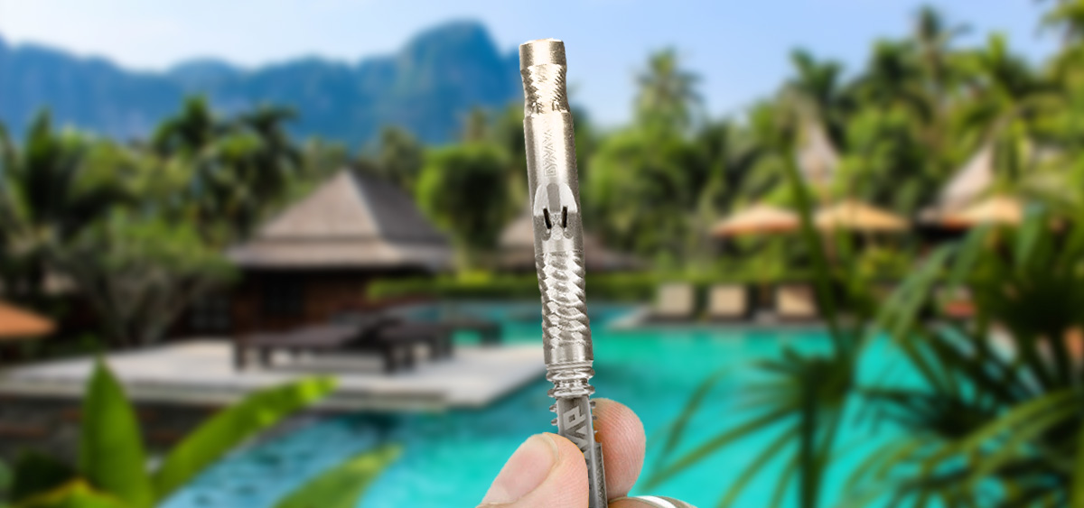 Hand holding Dynavap M review in Thailand